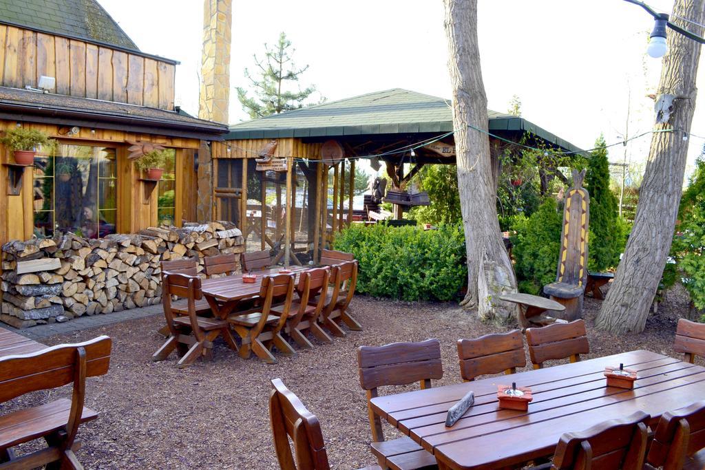 Restaurant a penzion Steak Station Pardubice Exterior foto